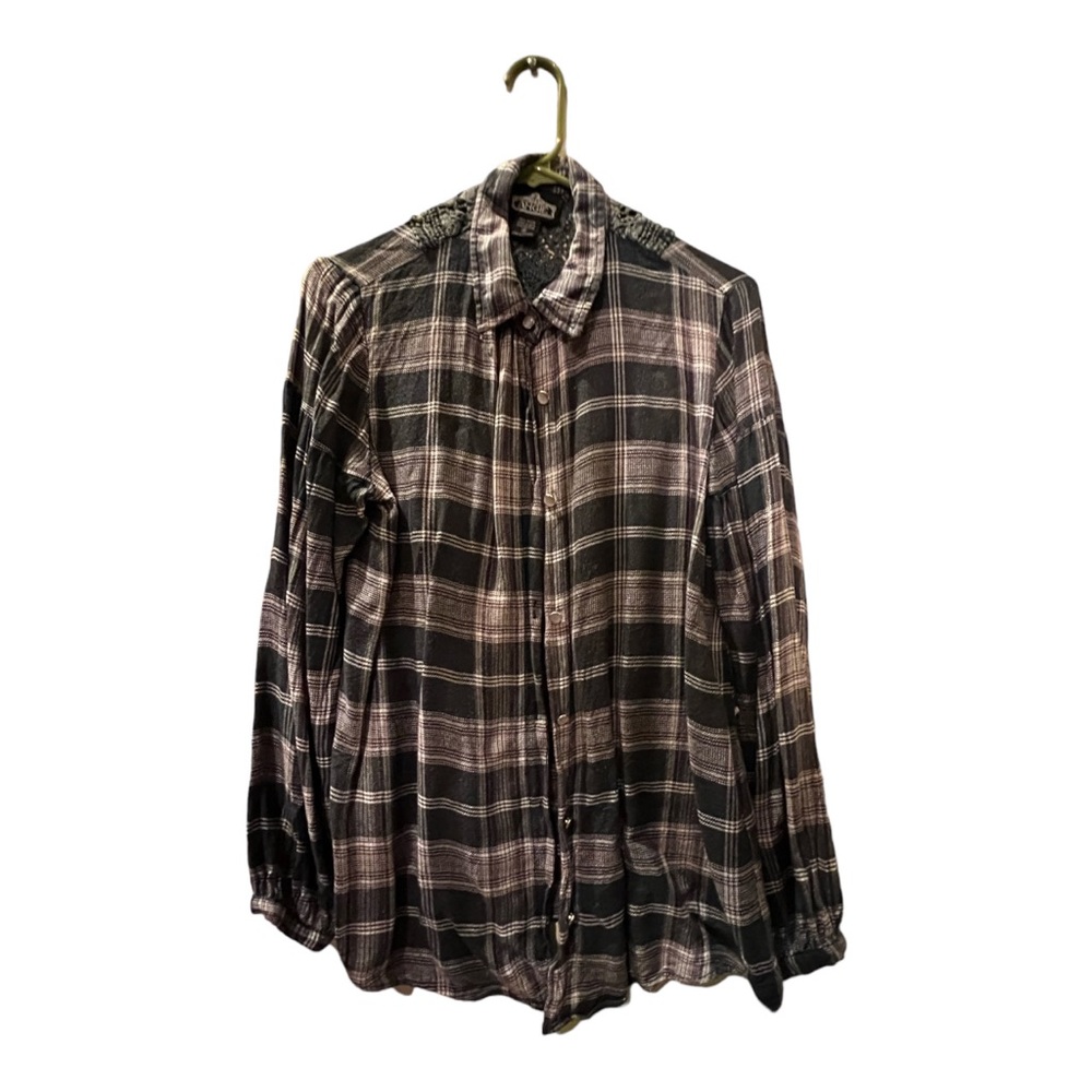 Plaid cardigan with embroidered flower pattern